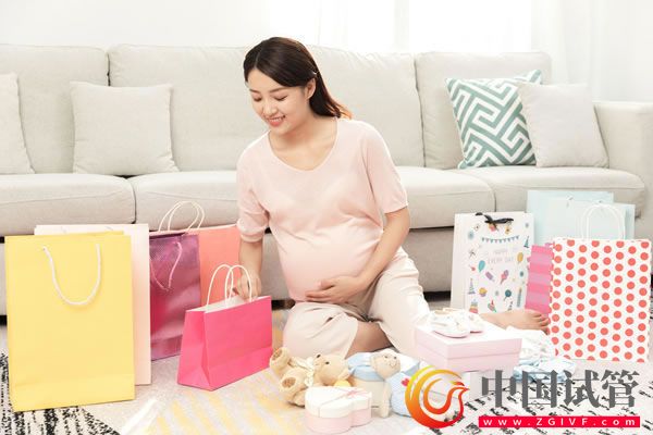 子宮畸形做試管移植懷了雙胞胎如何是好？(圖1)